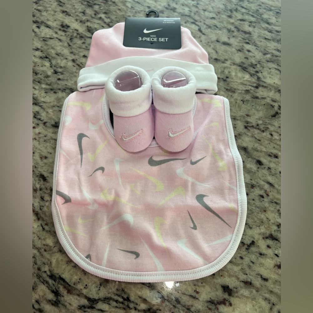Baby Nike set